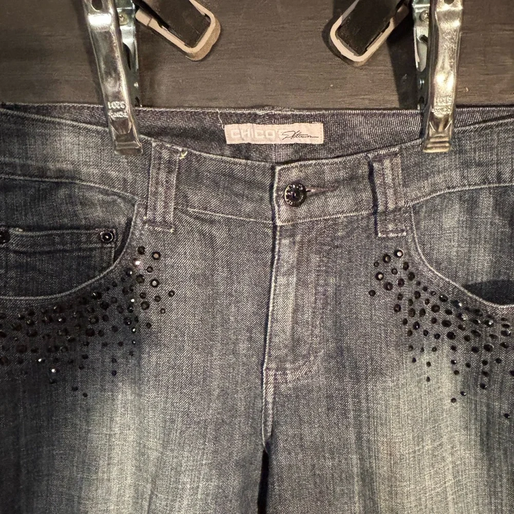 Chico's Size 0 Gray Studded Straight Leg Jeans